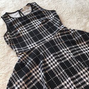 Cat D | Black/White Houndstooth Sleeveless Dress
